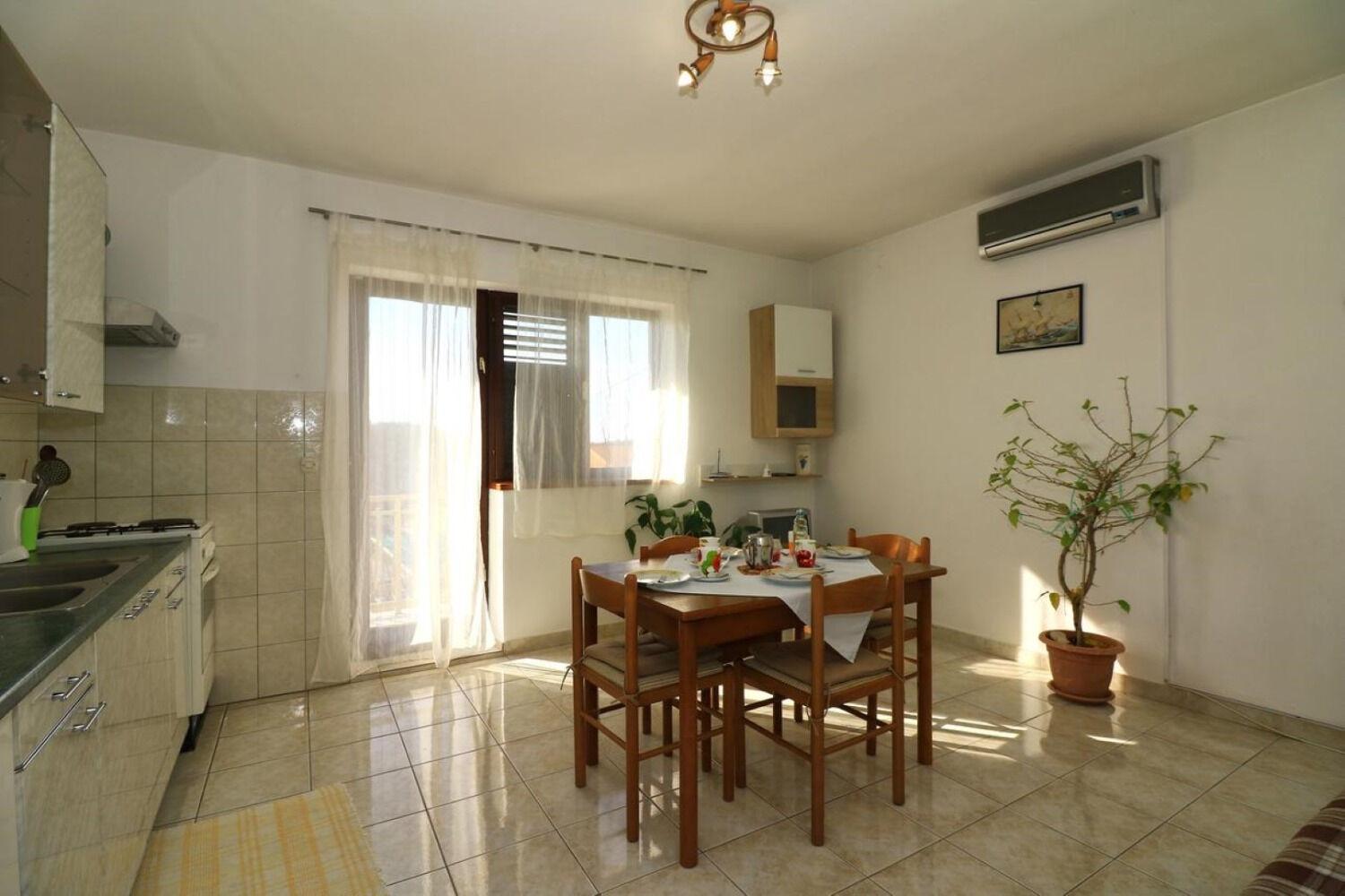 Apartments Slavica - Free Parking Jezera Exterior photo