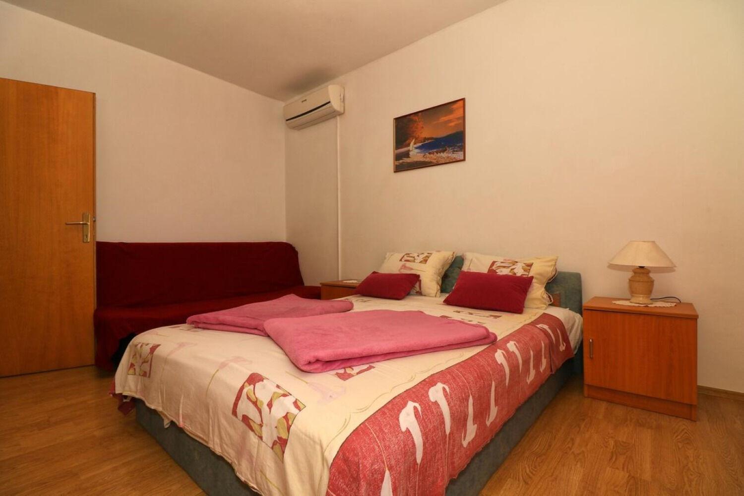 Apartments Slavica - Free Parking Jezera Exterior photo