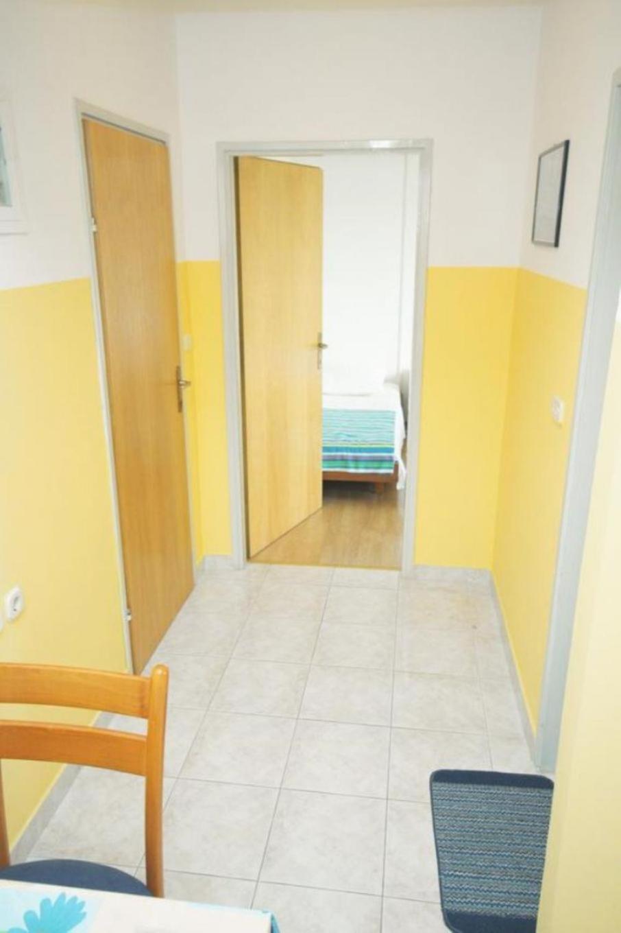 Apartments Slavica - Free Parking Jezera Exterior photo