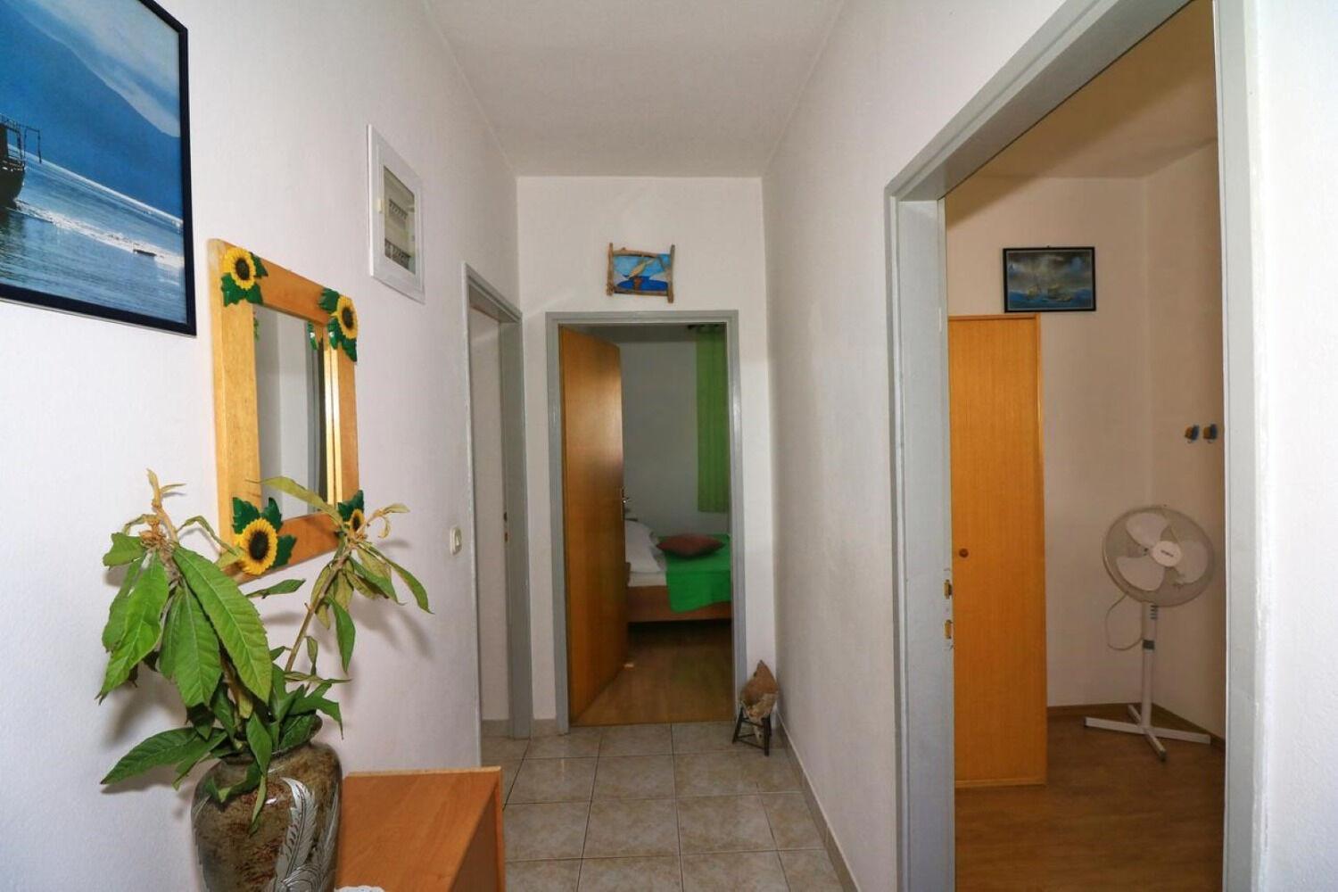 Apartments Slavica - Free Parking Jezera Exterior photo