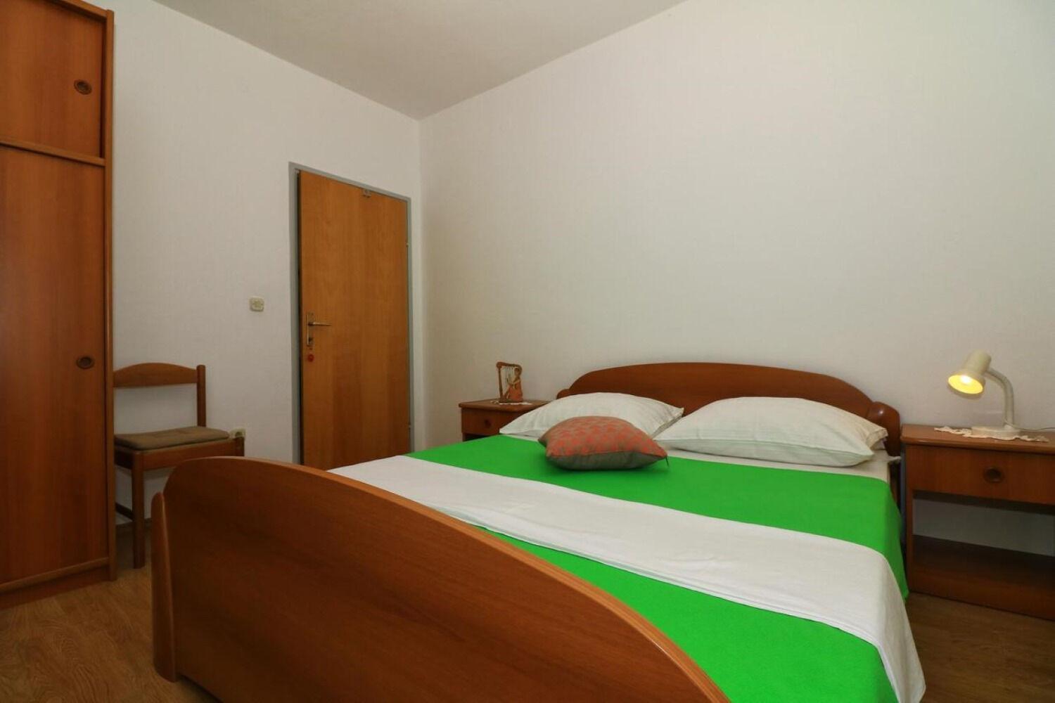 Apartments Slavica - Free Parking Jezera Exterior photo